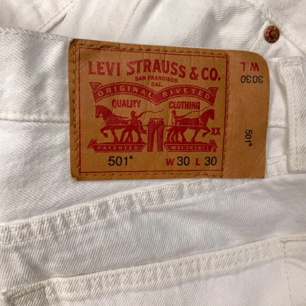 Levi's 501 Jeans Mens 30W 30L White Button Fly Straight Leg Coastal  Denim